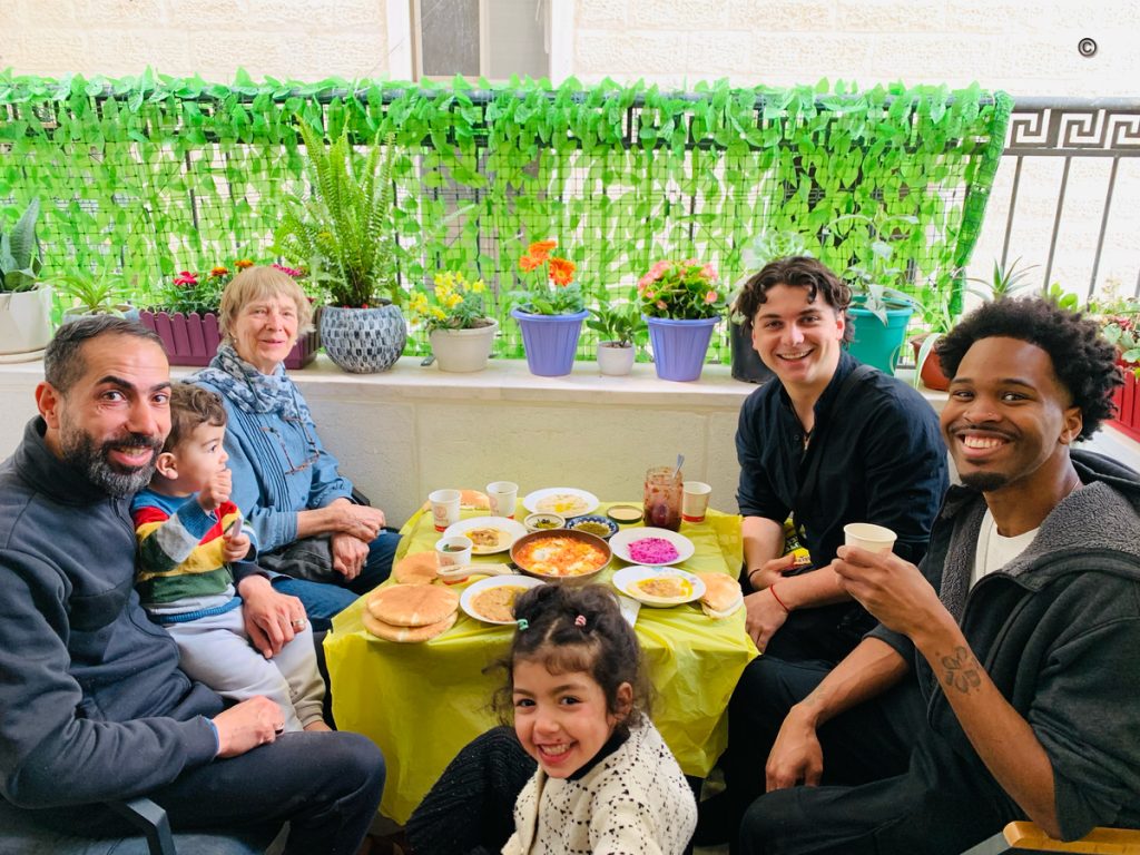 Volunteer in the West Bank and Study Arabic